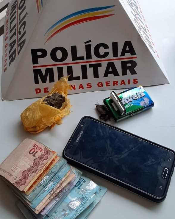 Suspeitos de tráfico são presos pela Polícia Militar em Itabira
