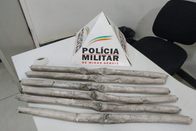 PM apreende bananas de dinamites na rodovia MGC-120