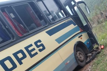 Acidente envolvendo moto e ônibus deixa motociclista ferido na BR-381