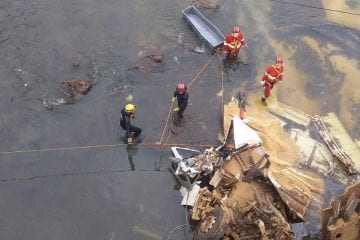 Motorista morre após colisão entre carretas na BR-153