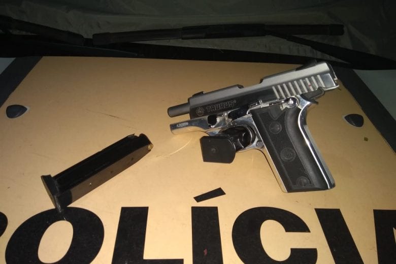 Polícia Rodoviária apreende pistola calibre 380 na MG-129