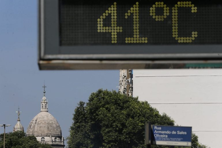Outubro começa com forte onda de calor no Brasil