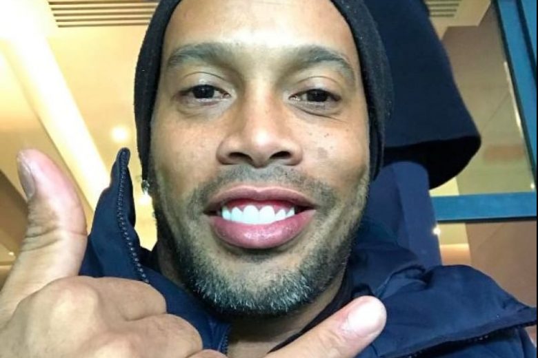 Ronaldinho Gaúcho chega a BH, mas testa positivo para a Covid-19