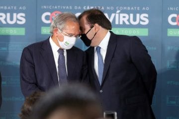 Guedes defende inclusão de orçamento de guerra no pacto federativo