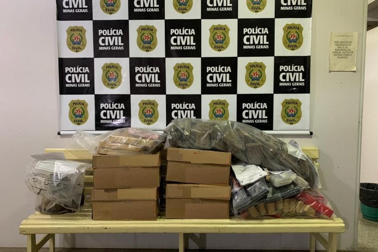 Policia Civil de Minas Gerais incinera drogas em João Monlevade