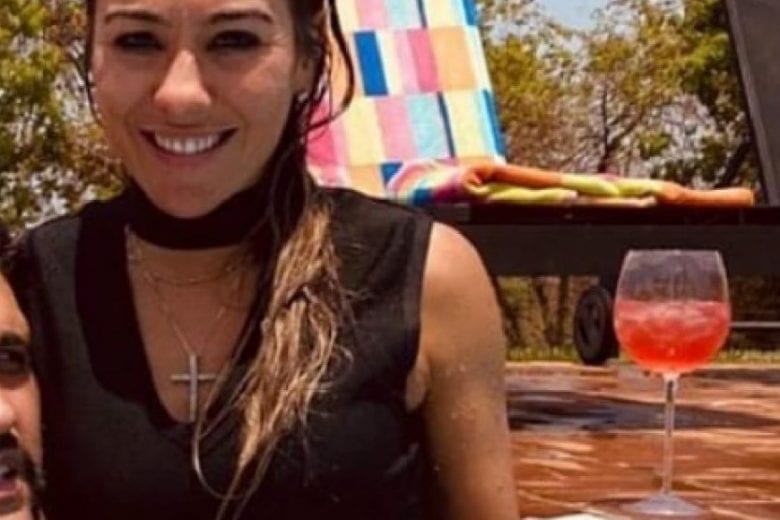 Após namoro polêmico com ex BBB, Léo Chaves tem foto vazada com nova namorada na piscina