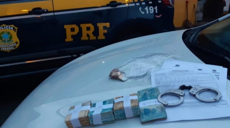 PRF prende suspeito de desviar mais de R$ 700 mil de Câmara Municipal