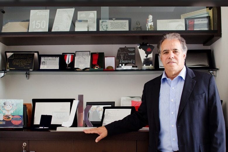Com 69,71% dos votos, Nozinho é o novo prefeito de São Gonçalo