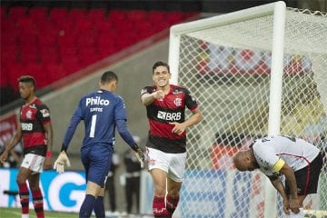 Flamengo vence Athletico-PR de novo e avança na Copa do Brasil