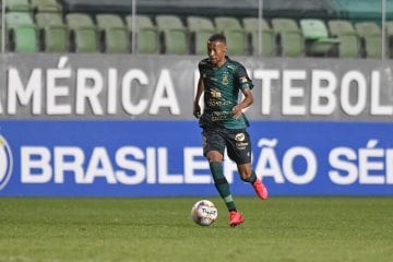 Destaque do América, Ademir revela ter sido reprovado em peneira no Inter, rival na Copa do Brasil