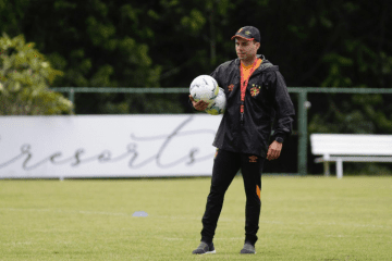Jair Ventura volta a falar da necessidade de reforços no Sport após nova derrota