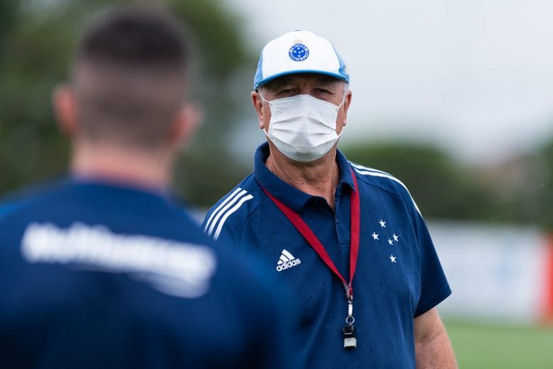 Cruzeiro saberá na terça-feira sua real distância para o G4 da Série B