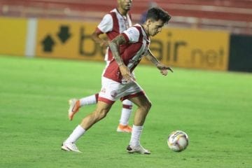 Jean Carlos vira desfalque no Náutico para duelo atrasado contra o Sampaio Corrêa