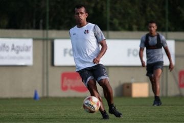 Contra Jacuipense, Santa Cruz vive expectativa de primeiro elenco completo para Martelotte