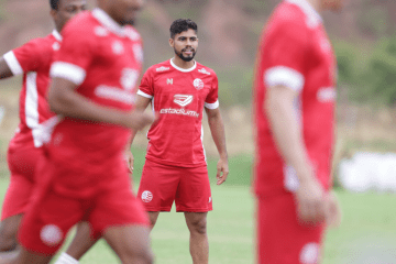 Com dúvidas nas laterais e no meio-campo, veja provável time do Náutico contra o Juventude