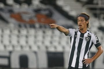 ‘Não sou apenas um funcionário’: declaração de Honda agita bastidores do Botafogo