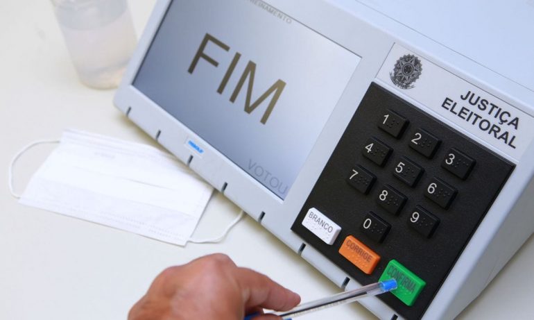 TRE de Minas recebeu 250 denúncias de propaganda antecipada até 30 de julho de 2024