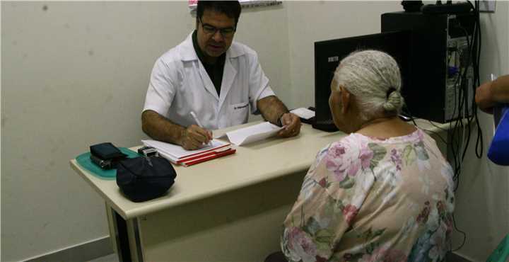 Secretaria de Saúde de Ipatinga orienta pacientes sobre primeiros sintomas da Covid-19