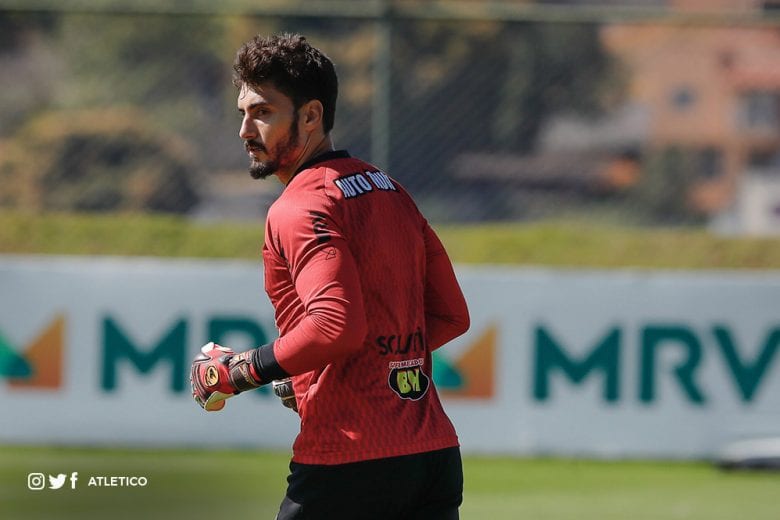 Goleiro Rafael testa positivo e é o 33º caso de covid-19 no Atlético