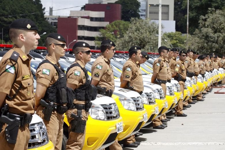 Concurso da PM e Bombeiros: vagas para nível médio com salário de R$ 9.735,33