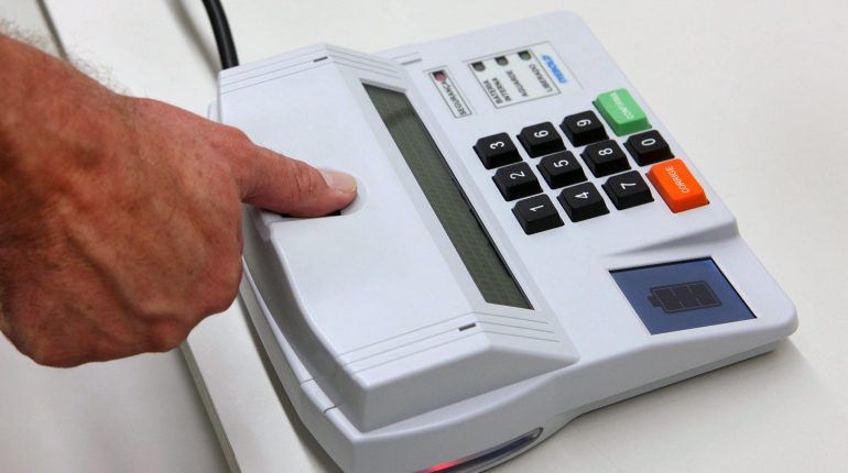 Eleitores sem cadastro biométrico poderão votar normalmente neste ano