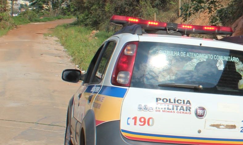 Fiação elétrica é furtada de residência em construção no Bálsamo