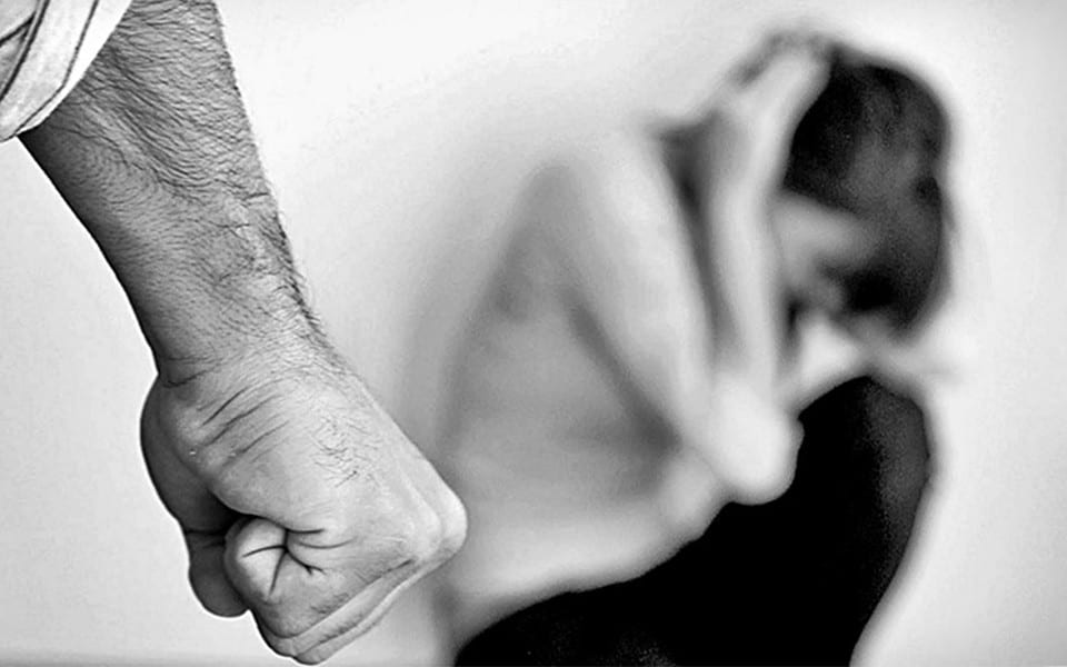 Isolamento social aumenta agressões contra as mulheres em Itabira