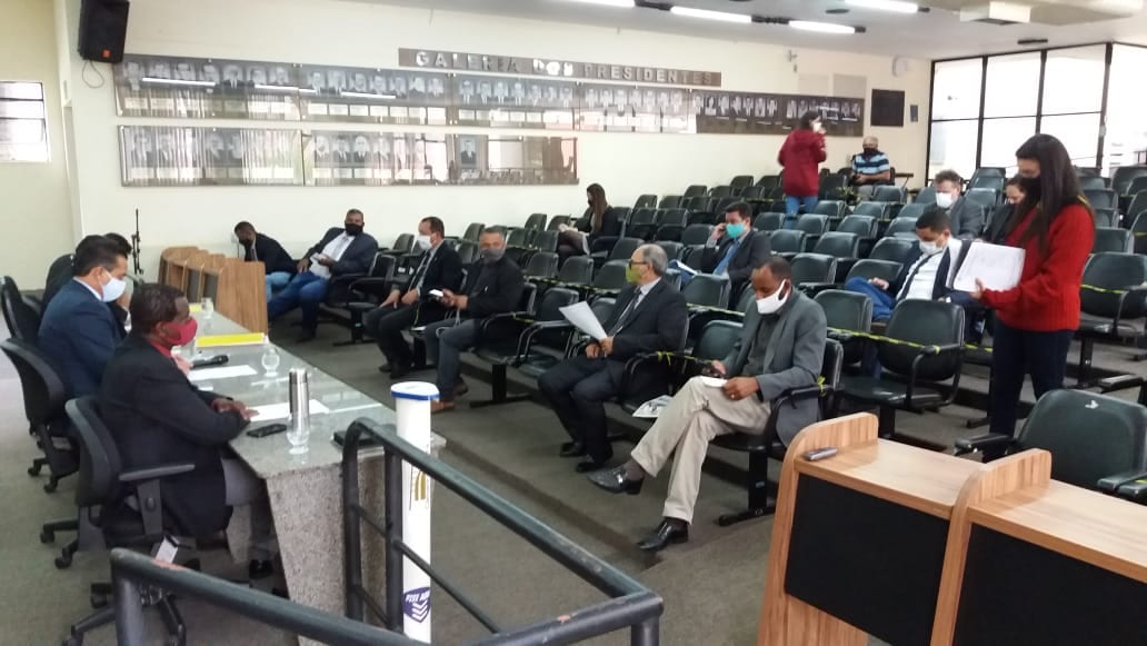 Em reunião extraordinária, vereadores aprovam mudanças em doação de área para Unifei