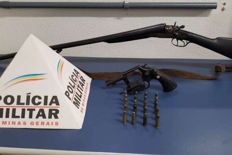 PM apreende espingarda e revólver em Santa Maria de Itabira