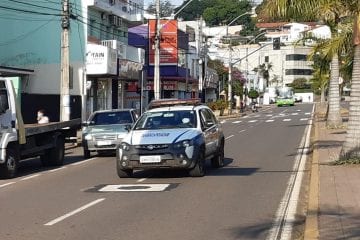 Monza é furtado após ser estacionado na rua Dona Modestina