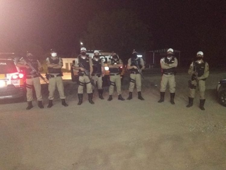Policiais apreendem revólver durante Operação Impacto na MG-434