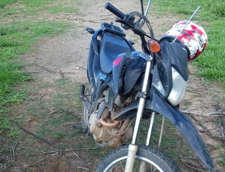 Polícia Militar prende dois suspeitos e recupera moto roubada em Monlevade