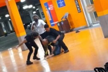 Homem negro é agredido e morto em frente a Carrefour de Porto Alegre