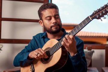 Eduardo e Rafael e a cantora Perla cantam seus sucessos no Aparecida Sertaneja desta segunda-feira