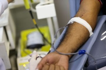 Pessoas que contraíram covid-19 podem doar sangue após 30 dias