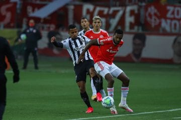 Atlético terá mês com confrontos diretos pelo título do Brasileiro; veja agenda