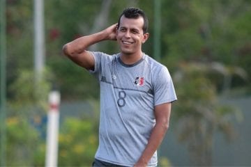 Com seis pendurados, Didira prega cuidado, mas reforça confiança em grupo do Santa Cruz