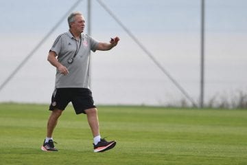 Atlético x Inter: Abel Braga testa negativo para COVID-19, mas segue fora