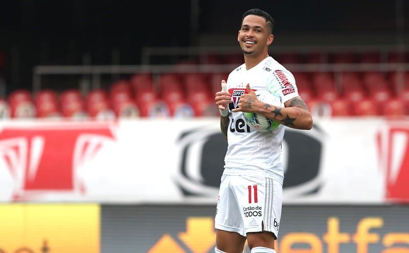 Destaque do São Paulo, Luciano fez gol no Real Madrid e sofreu calote na Grécia