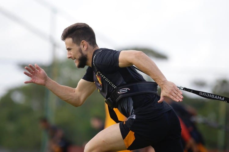 Exame constata lesão no ligamento e Leandro Barcia desfalca o Sport na sequência da Série A