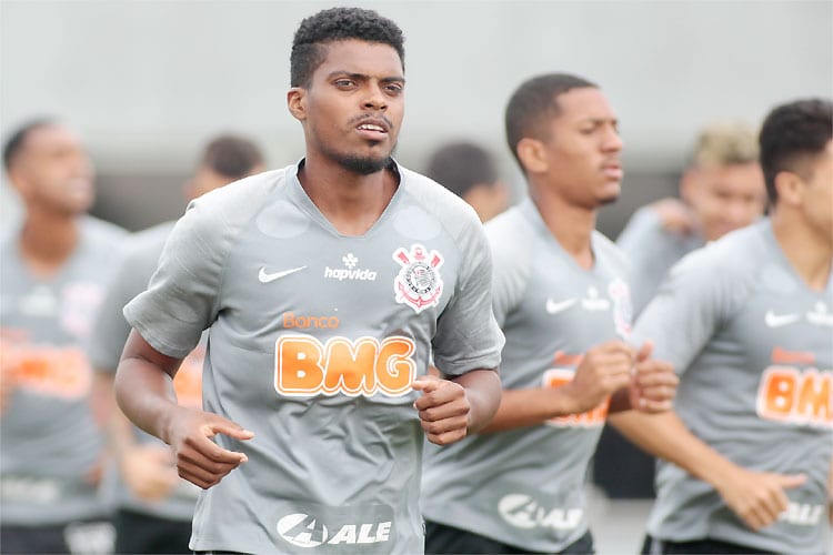 Zagueiro Jemerson volta aos treinos e deve estrear pelo Corinthians no clássico