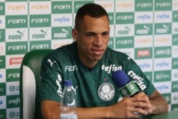 Animado com trabalho Abel Ferreira, Breno Lopes completa 1 mês de Palmeiras