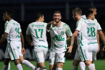 Eficiência e defesa forte: como chega a Chape para jogo ante Náutico