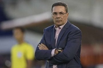COVID-19: testes positivos em atletas e técnicos deixa futebol em alerta