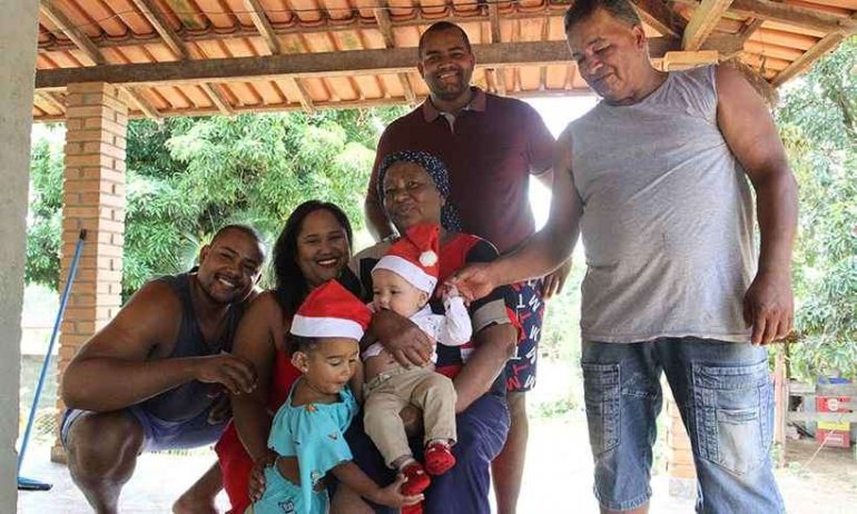 Sobreviventes da Covid-19 celebram o Natal e a vida após semanas internados