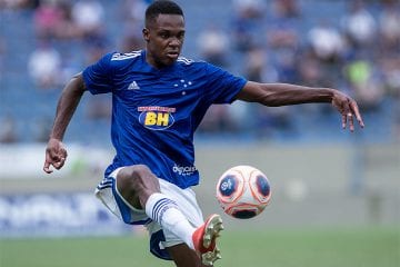 Cruzeiro libera Alexandre Jesus para acertar com o Fluminense