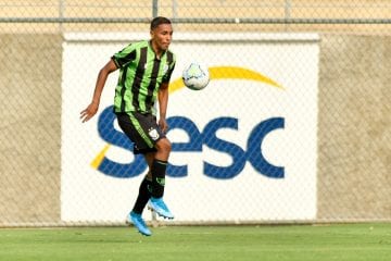 América renova contrato do lateral Samuel, destaque da base