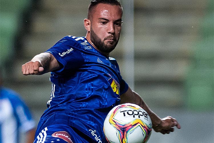 Felipão escala Cruzeiro com Giovanni entre os titulares; veja o time