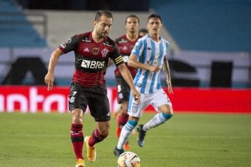 Flamengo encara Racing por vaga nas quartas da Libertadores