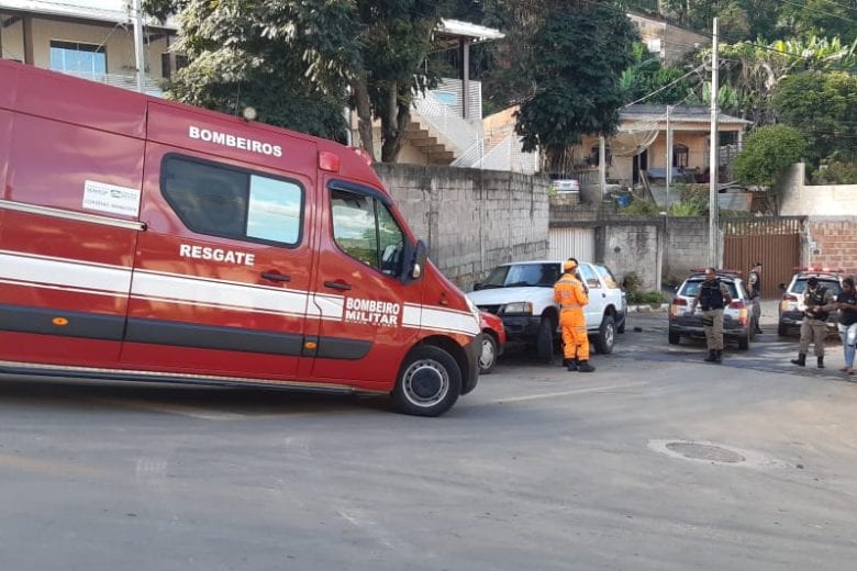 Homem é agredido com golpe de faca no Pedreira